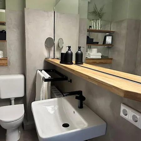 Chez Marie * בוכום